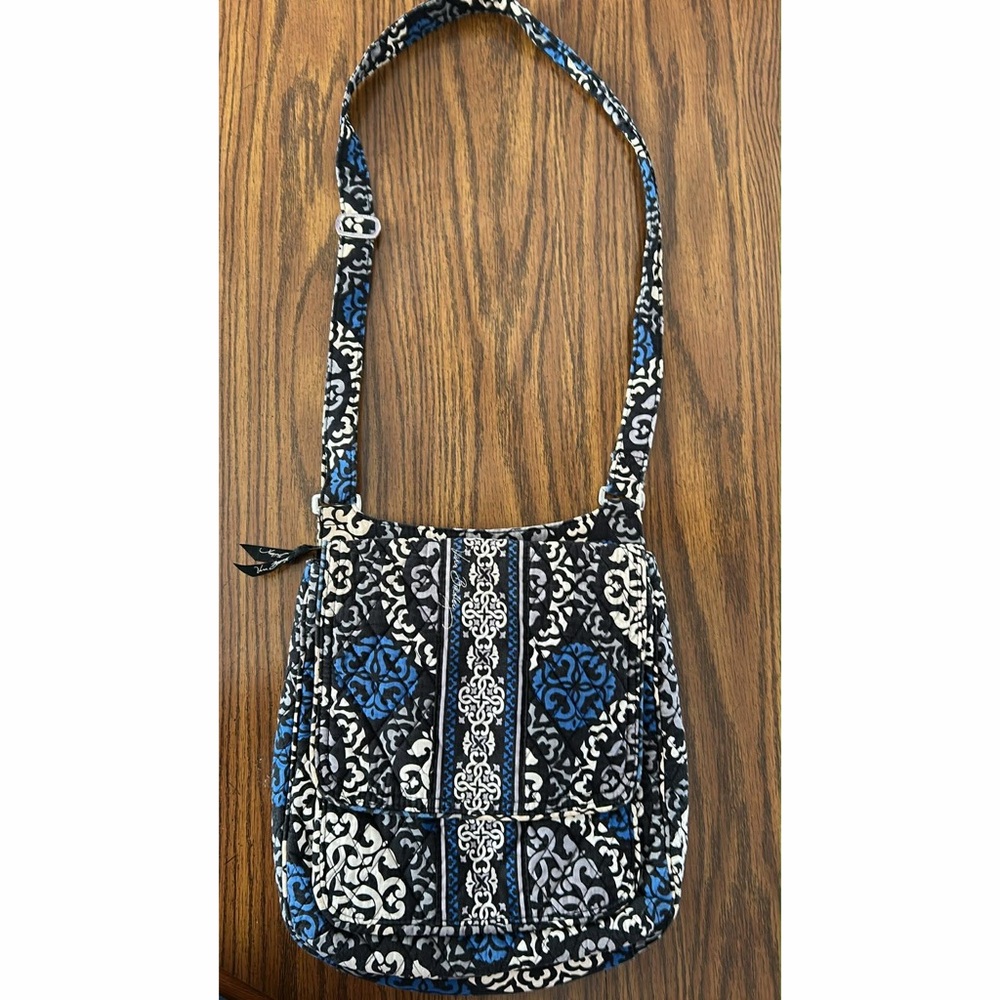 Vera Bradley quilted pattern tote bag crossbody bag 💙